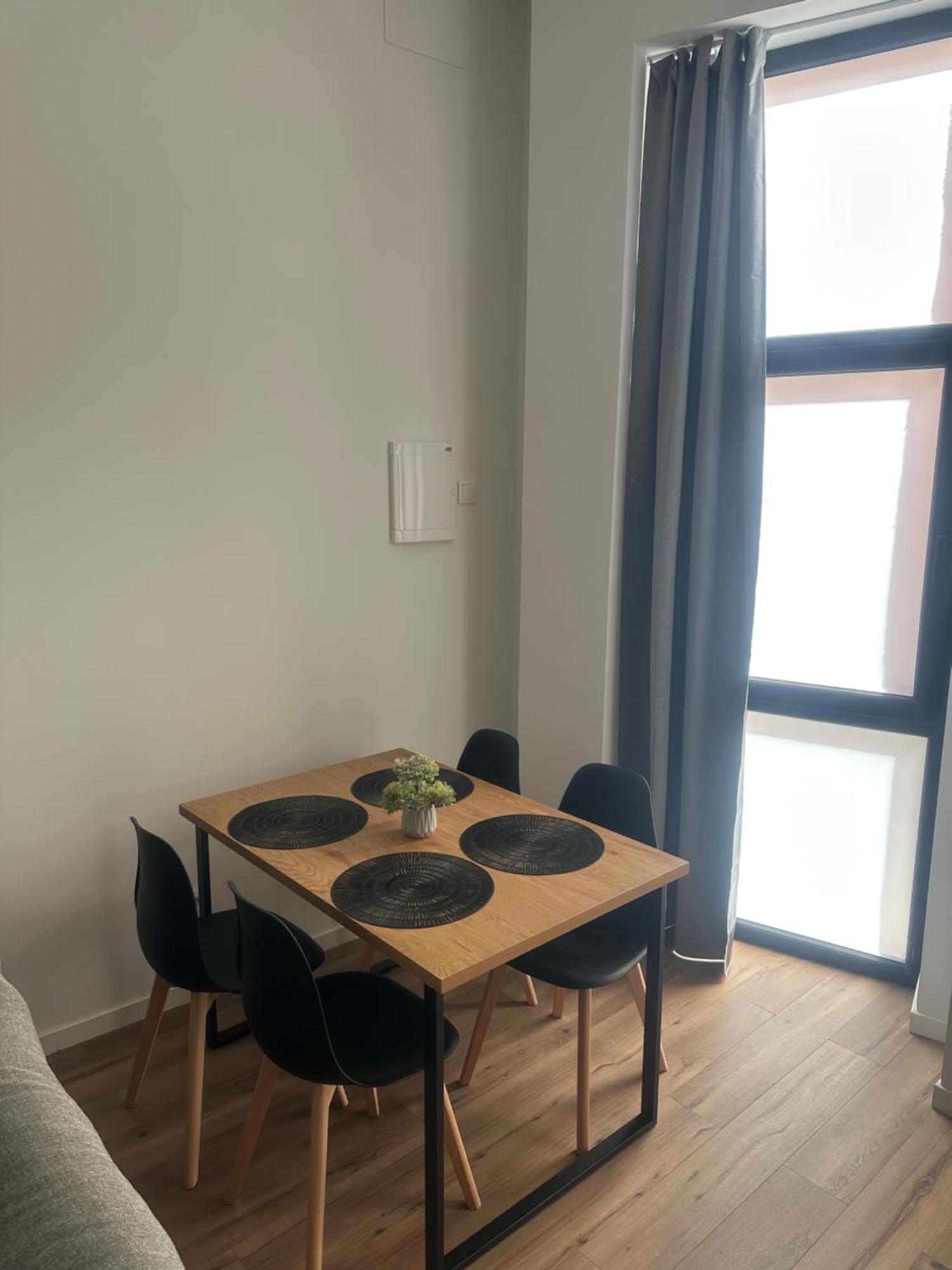 Portobeach Valencia Suites Екстериор снимка