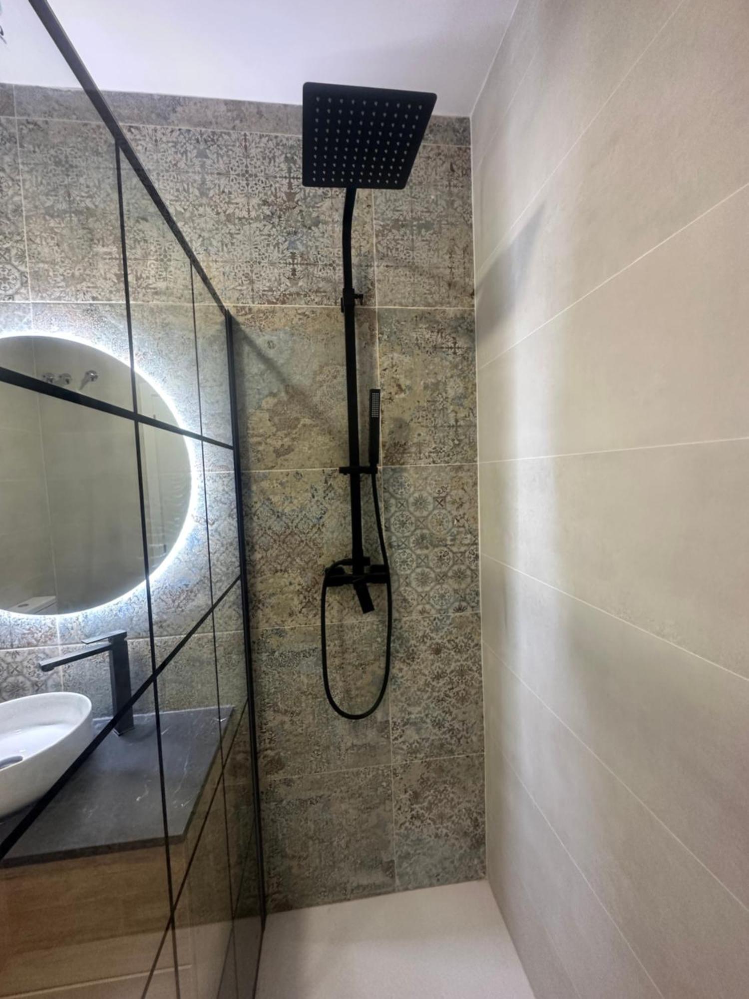 Portobeach Valencia Suites Екстериор снимка