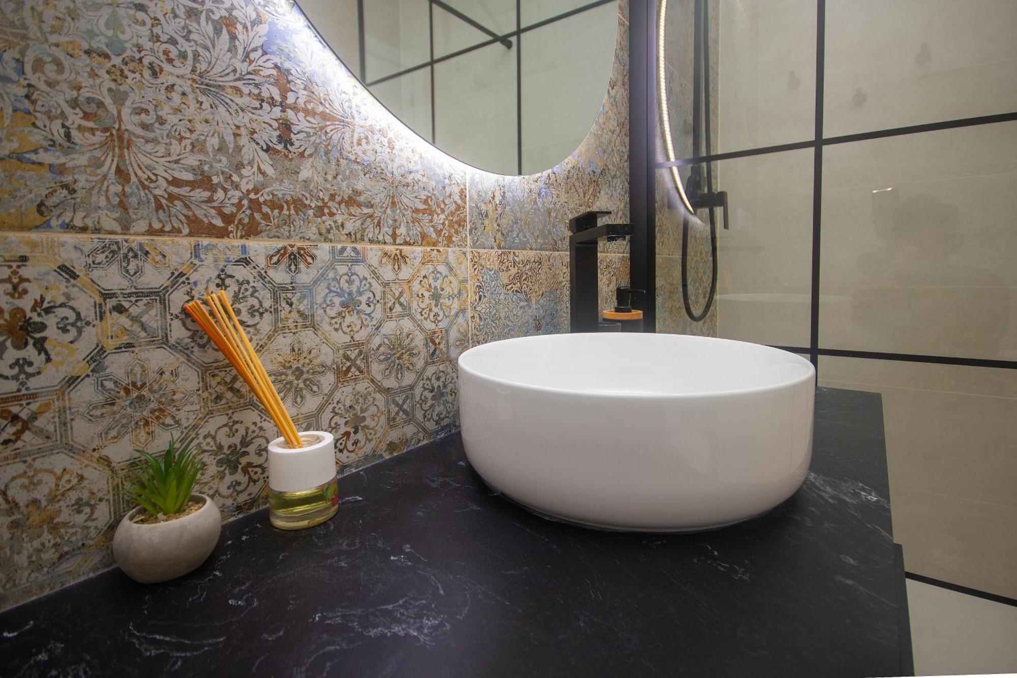 Portobeach Valencia Suites Екстериор снимка